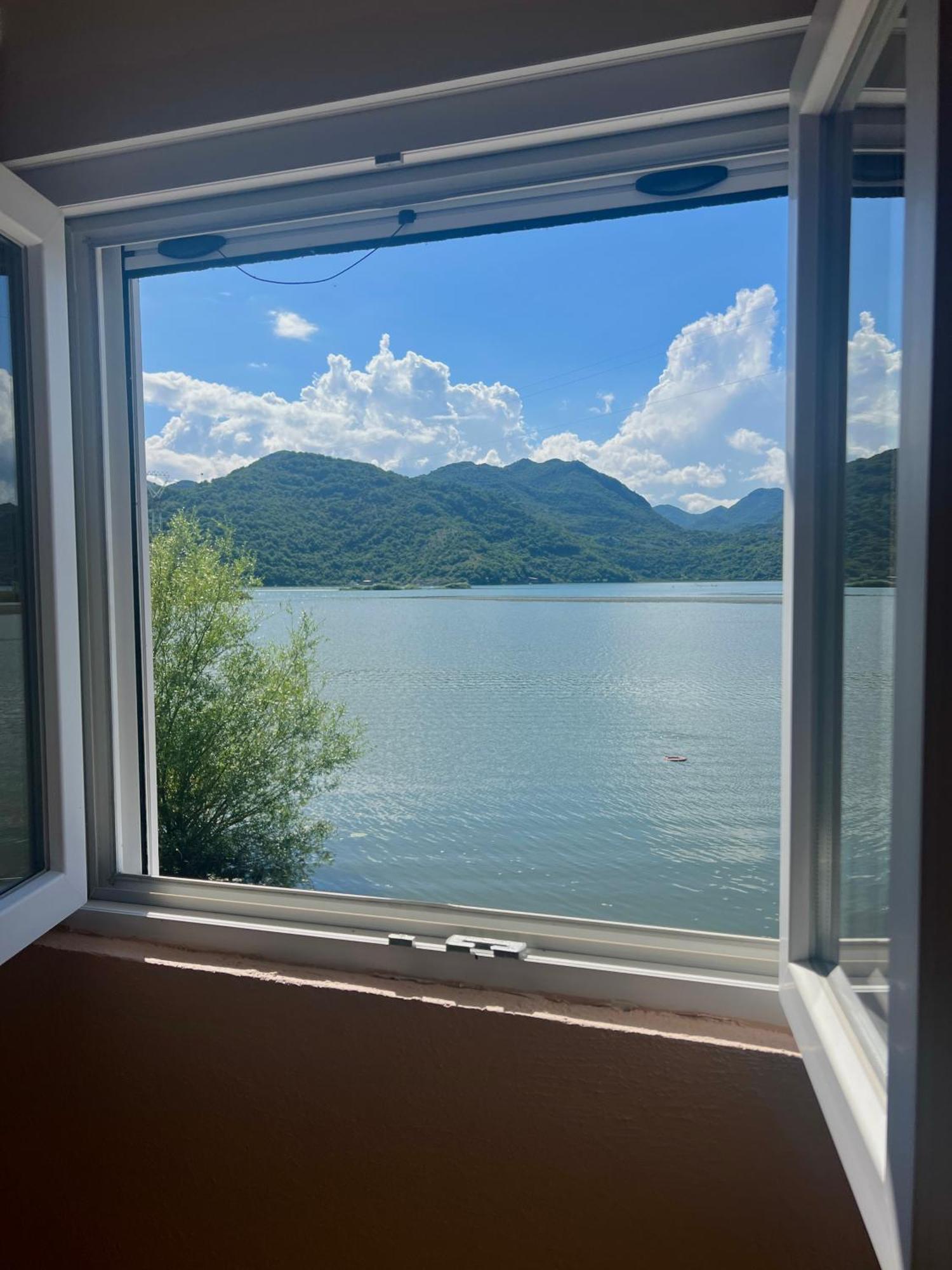 Lakeside Harmony Apartment Golubovci 外观 照片