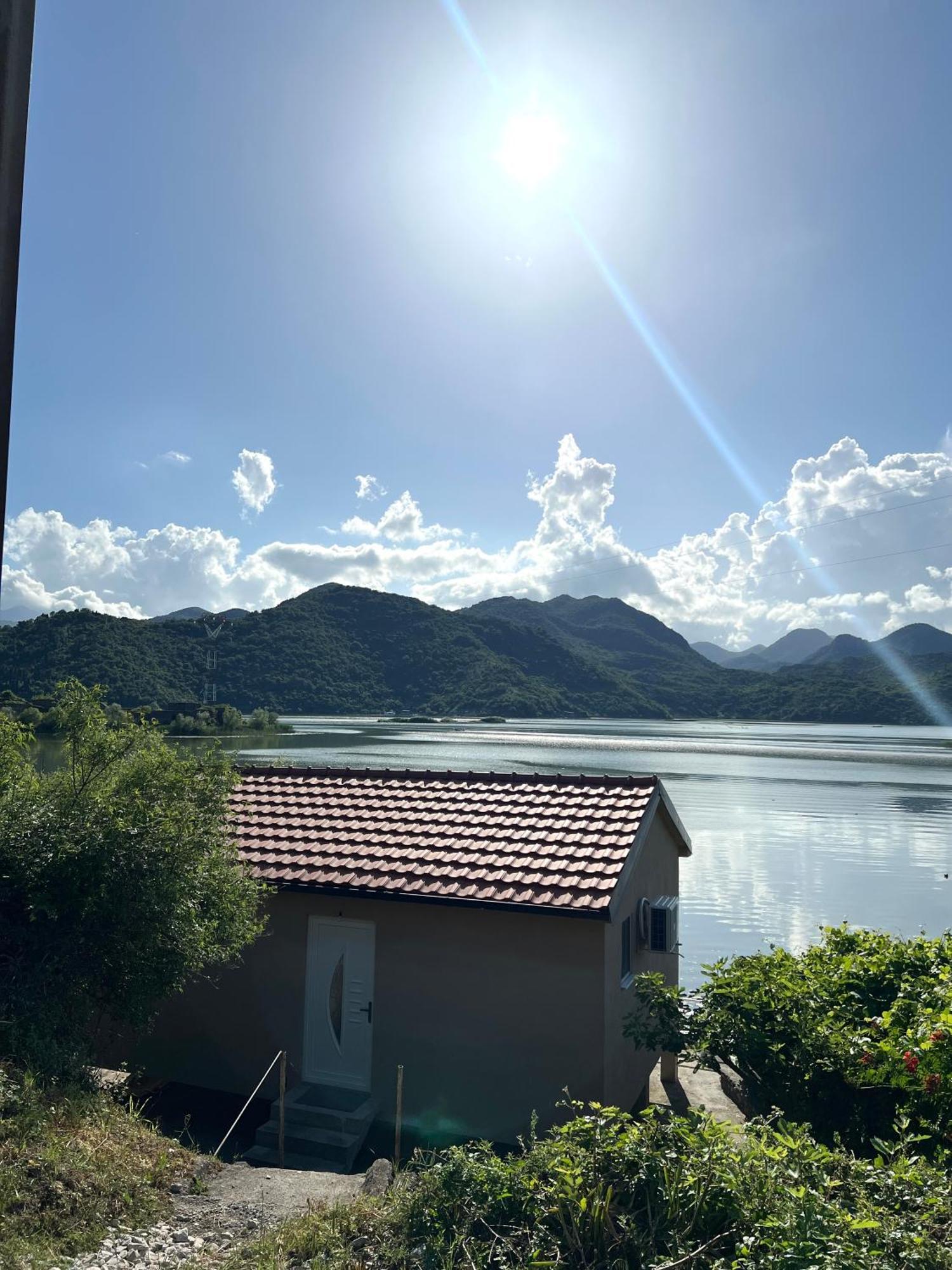 Lakeside Harmony Apartment Golubovci 外观 照片
