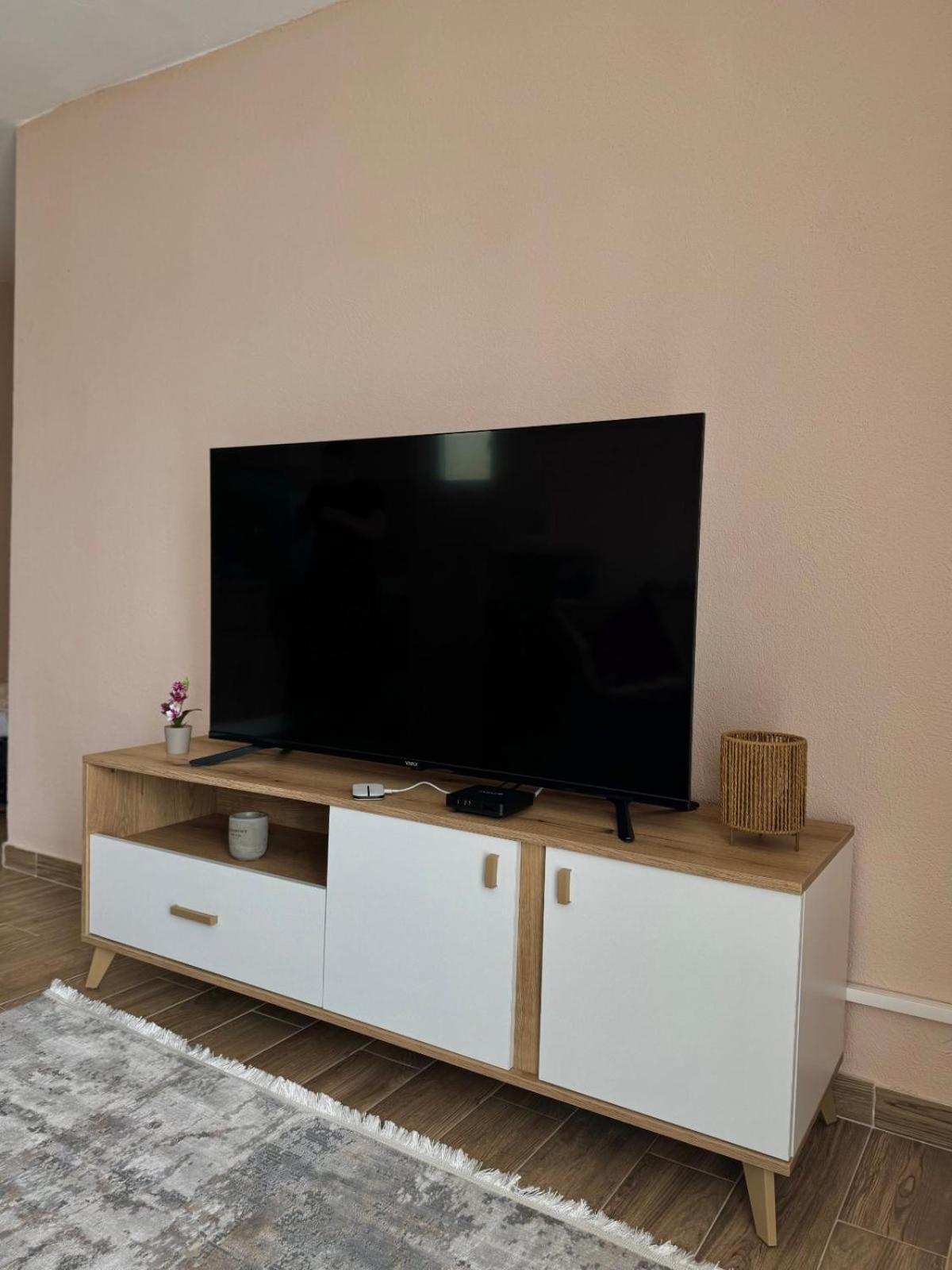 Lakeside Harmony Apartment Golubovci 外观 照片